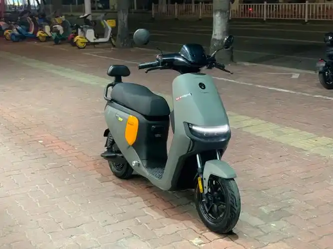 新到店2023年7月激活九号f90电动车,实行1700千公里 - 抖音