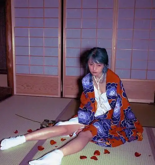 黑尾酱超性感写真演绎另类风情网友李诞快来呀