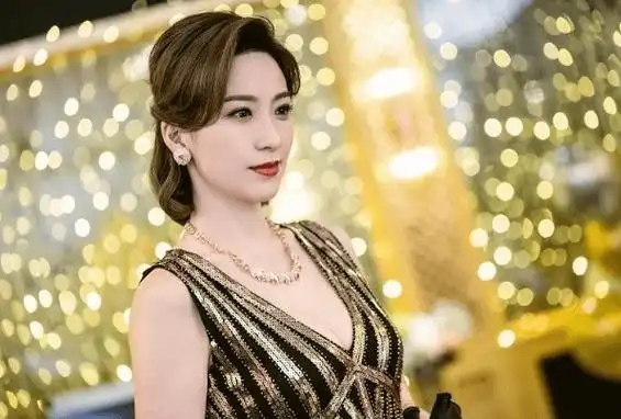 "卧底"姚子羚上演深厚演技!