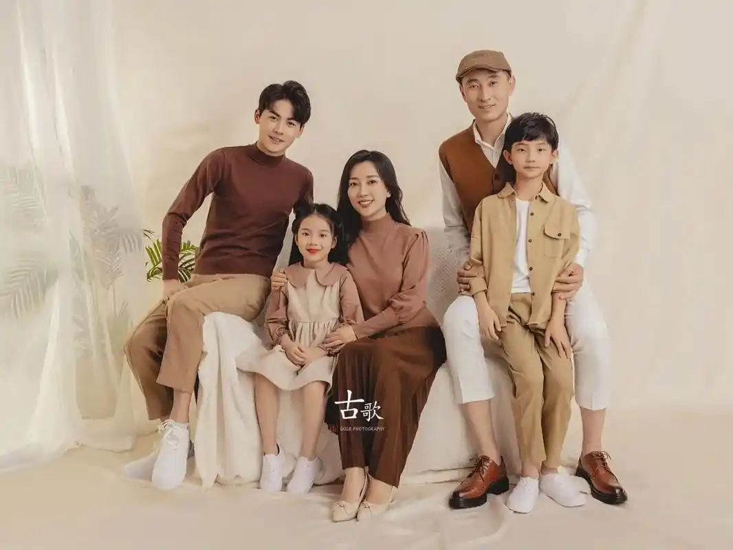 家居风全家福/便装全家福|||全家福必拍的便装家居风 - 抖音