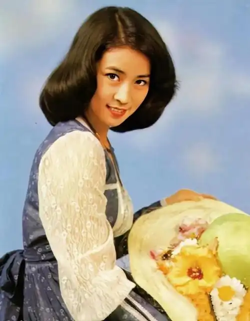 娶到神仙老婆都不好救,这4个星二代太随爹|成龙|张庭|蒋勤勤|林凤娇