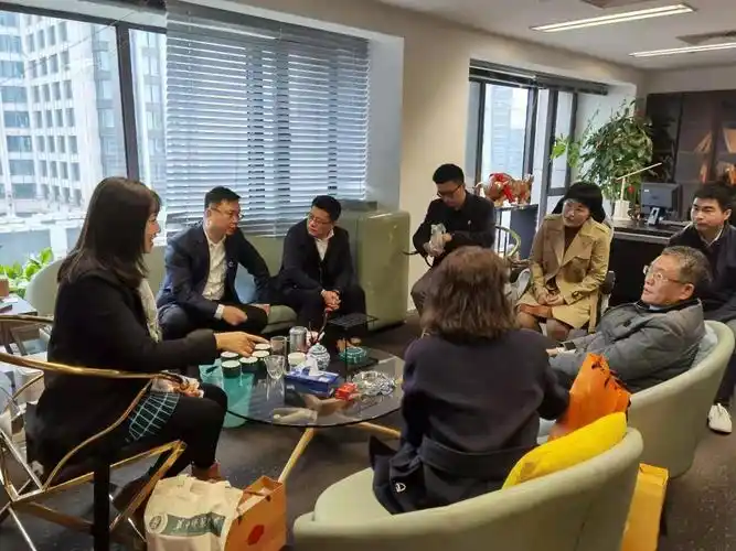 经管学院教师一行赴上海拜访校友-华中师范大学经济与工商管理学院