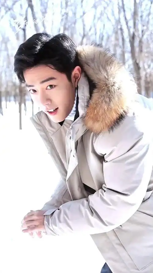 谁懂啊肖战的笑容好治愈人心