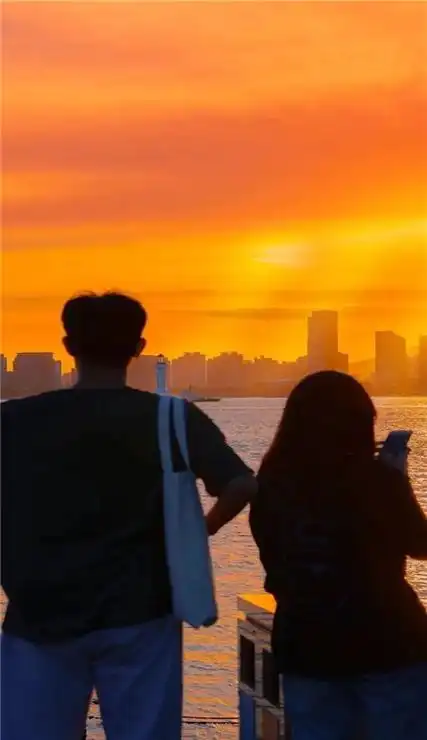 2021情侣双人壁纸真人高清全屏 2021最新版甜蜜的情侣皮肤_1