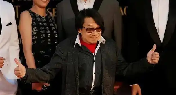 79岁再拿金像奖生于广西身高不足一米五他缘何成香港影坛大佬