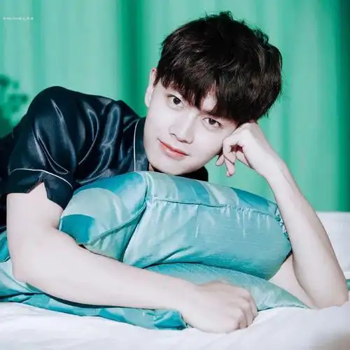 微信头像嘉人如玉世无双心之所向任嘉伦