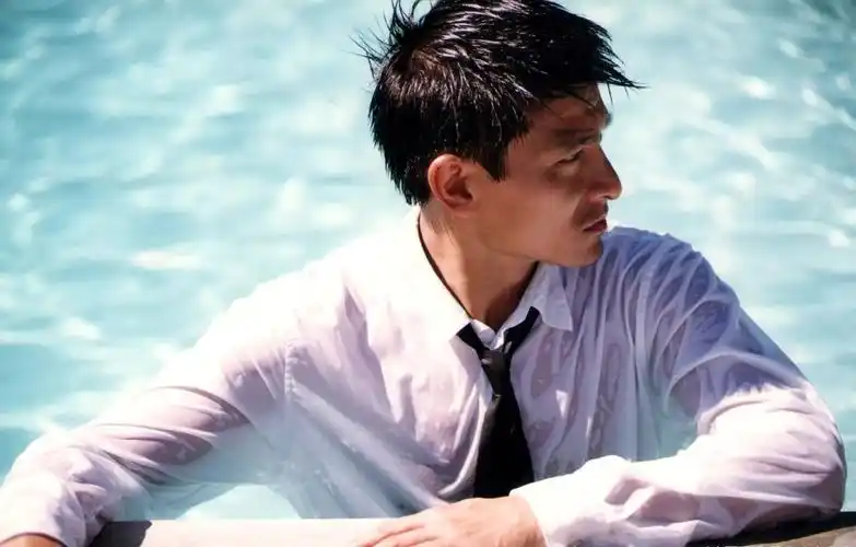 刘德华自曝目前与朱丽倩一起吃素曾经喝奶茶上了瘾