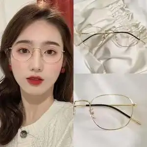 金丝框眼镜女斯文败类