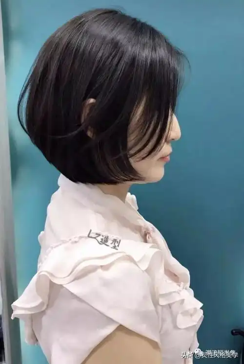 短发图片女2020最新款(2020最新干净利落短发)_可可情感网