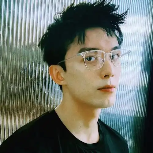 吴磊戴眼镜##吴磊银丝眼镜苏感