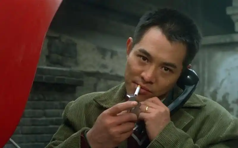 看看李连杰19岁到57岁的变化,功夫皇帝也慢慢老去了,都是回忆