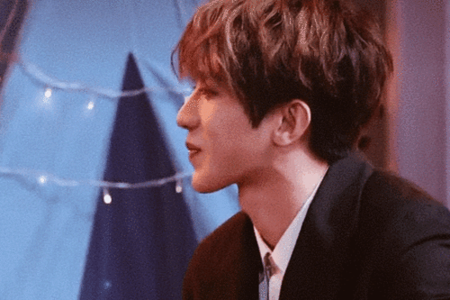 睫毛大比拼:王俊凯精灵王子,朱一龙普通好看,蔡徐坤眯眯眼哦!