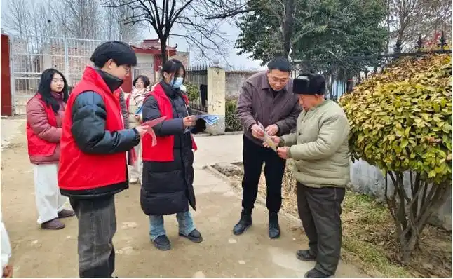 观堂镇普法宣传进企业法治护航促发展