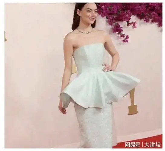 奥斯卡之夜国外女星风采惊艳黑人似黑珍珠却不敌其光辉