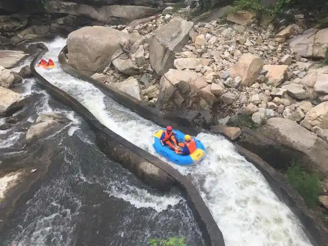 武汉力帆车友会红安对天河漂流自驾游圆满结束!