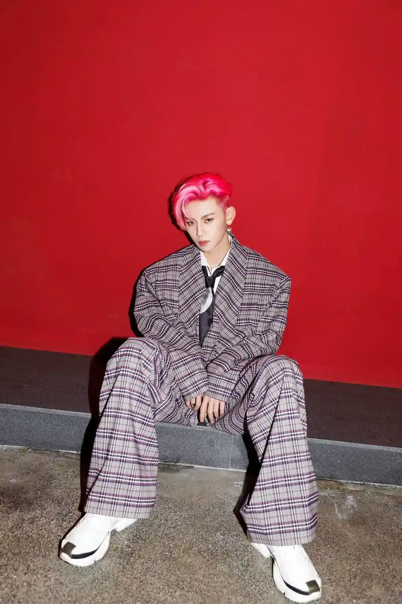 「 2/9晚安 」 晚安王琳凯 图cr 果然天空- if i can-lil ghost小鬼