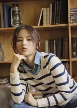 "天选之女"杨超越:一年为公司赚7000万,却改不了贫穷时的习惯