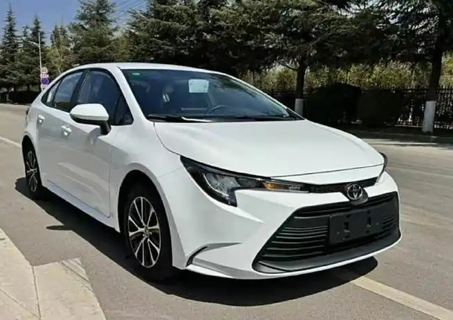 大v聊车#丰田雷凌这款车的设计风格还是很传统的,它的前脸中网格栅