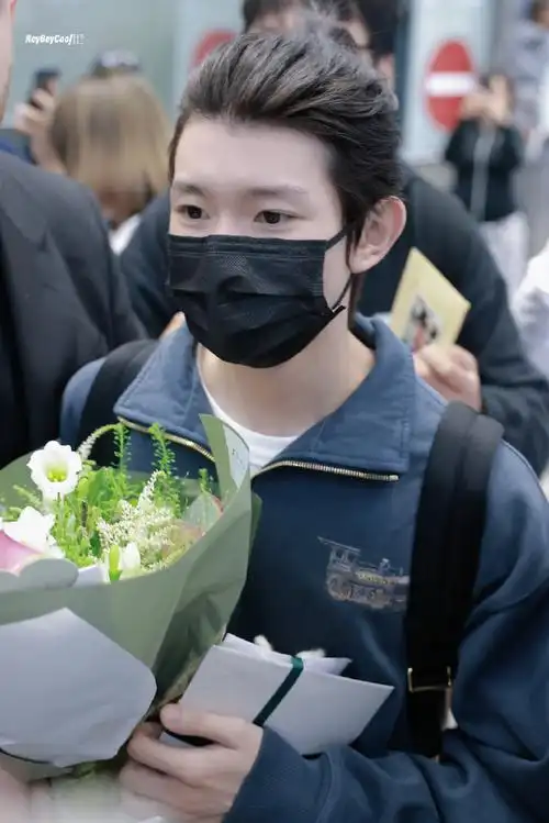 bally全球品牌代言人王源##王源大背头小揪揪