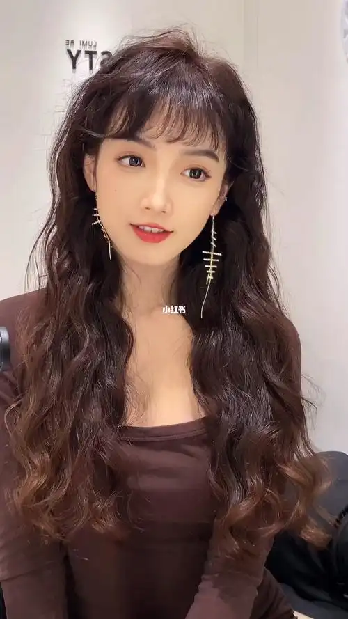 减龄_木马卷_发型_法式烫发_misty light攻略_染发_烫发_时尚_减龄