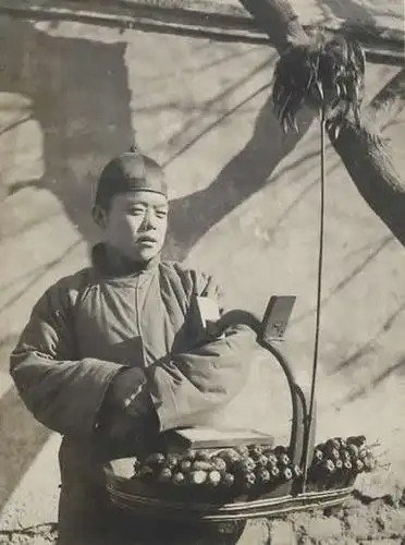 商贩旧社会小商贩的日常,第七张小孩儿笑得最暖心