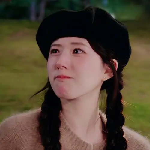 赵露思桑稚头像