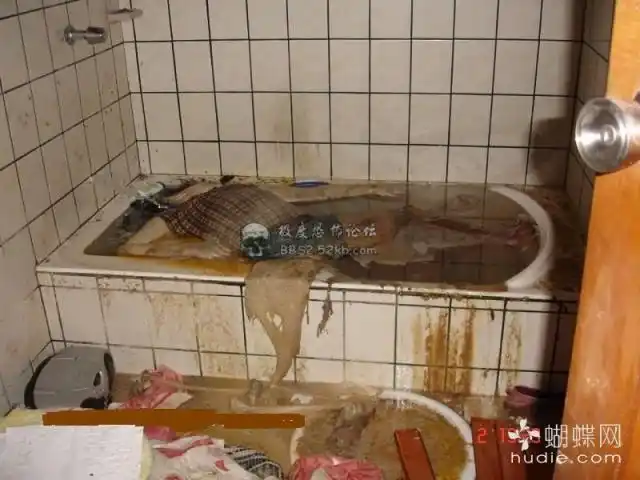 女孩自杀于浴室,数月无人知晓