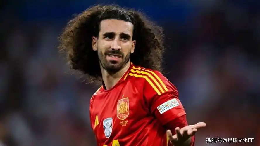 西班牙球星库库雷拉希望英格兰球员"留在板凳上",并回击内维尔