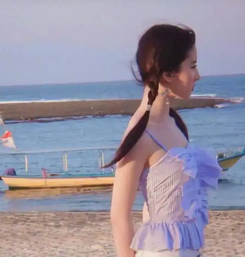 刘亦菲被骂"扬州瘦马",陈金飞是教父还是"金主"?_泛电竞