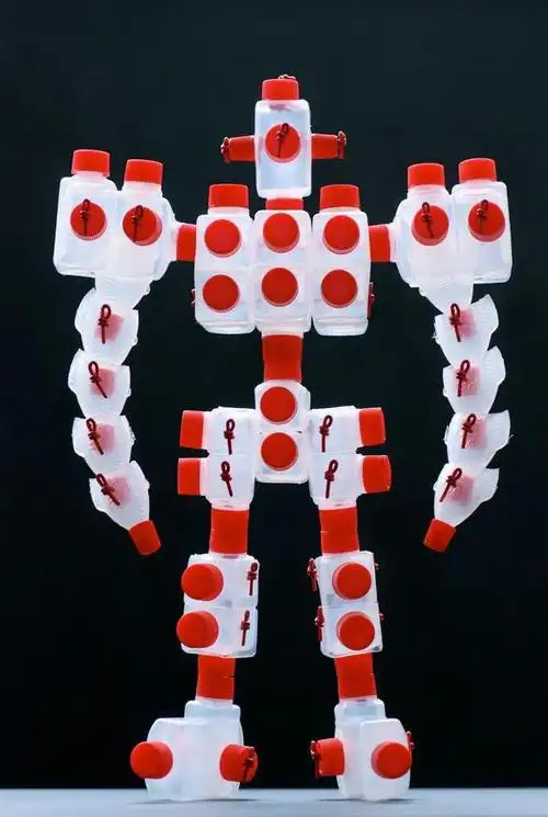 小黄鸭被爆改成肌肉男这位大神的手工看完让人难以置信