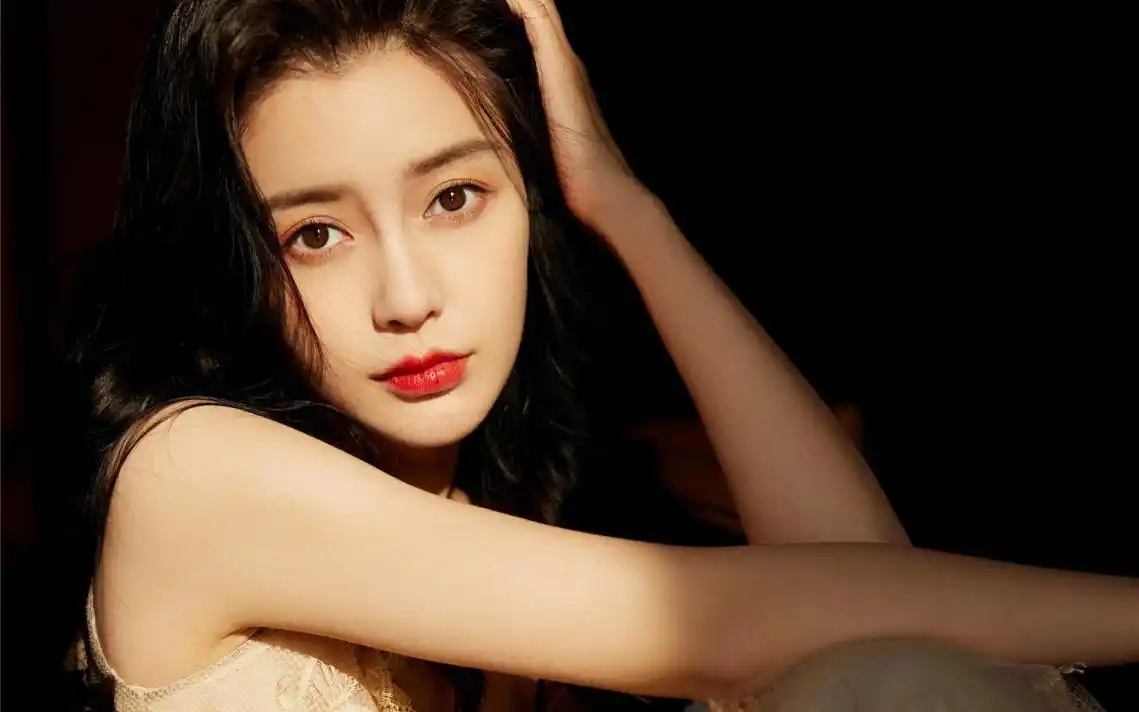 杨颖壁纸图片(1/9)