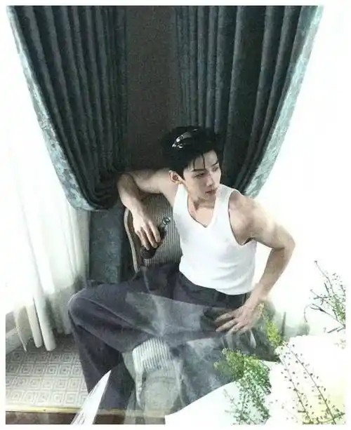 怀柔王子白敬亭,俘获万千少女心,细数追随者无数_青春_中国_电视剧