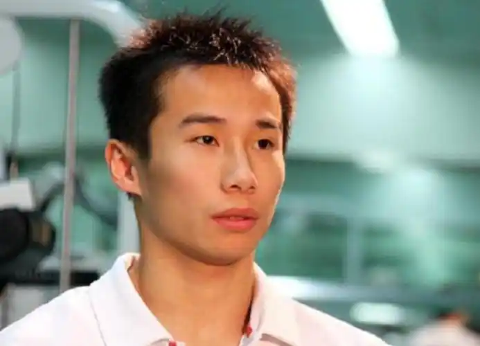 败在了女友手上的"鞍马王子"肖钦