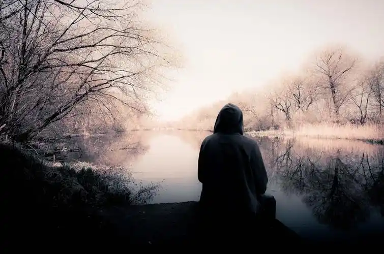 从头到尾…2023-05-18女人流眼泪的黑白照片2023-05-18配不上自己的野