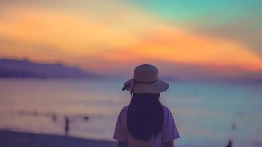 一个人的背影凄凉图片,女孩,壁纸一个人的背影凄凉图片