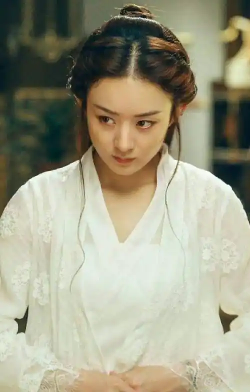 正能量小花赵丽颖古装剧照,清新可人秀外慧中又侠骨柔肠