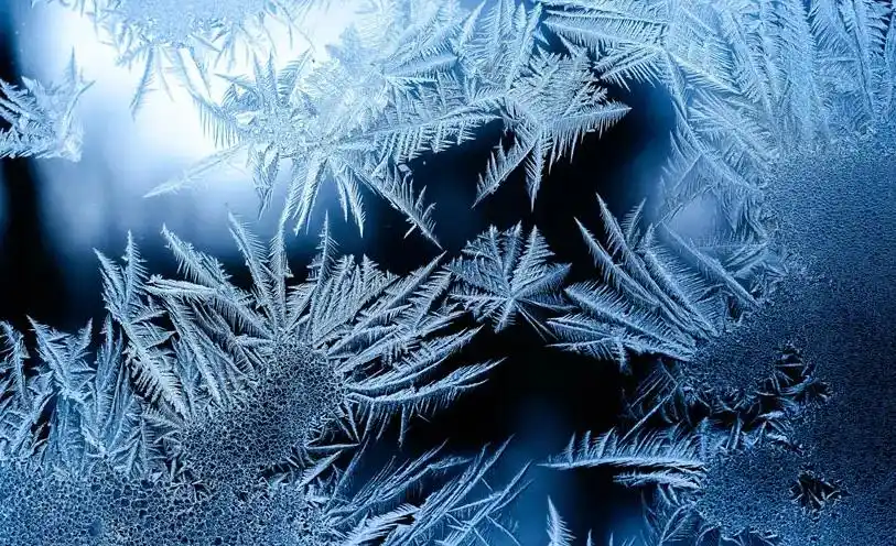 梦见冰霜降落是什么意思