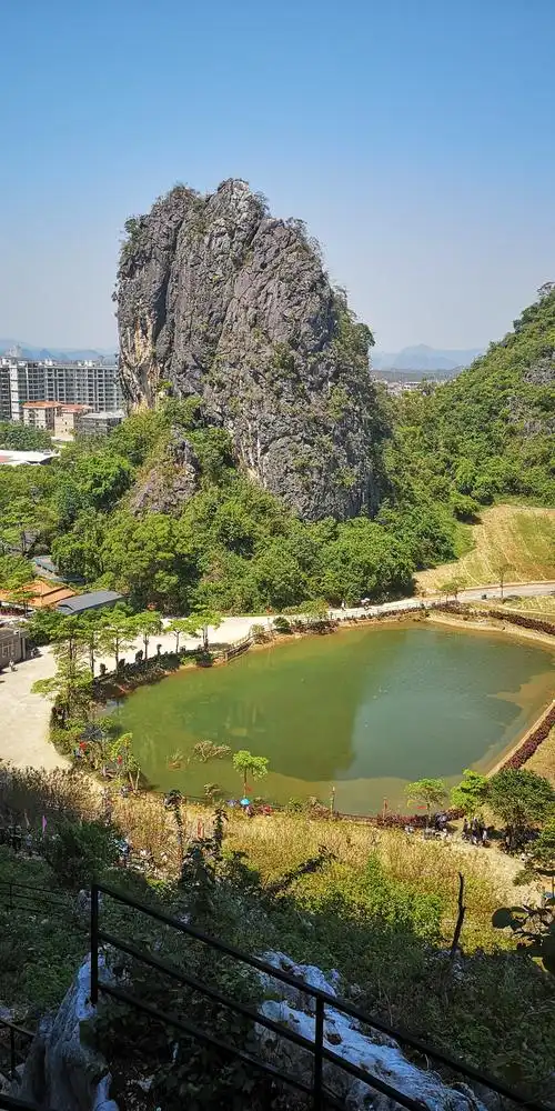 简书第67天——游览阳春石林,龙宫岩 - 简书