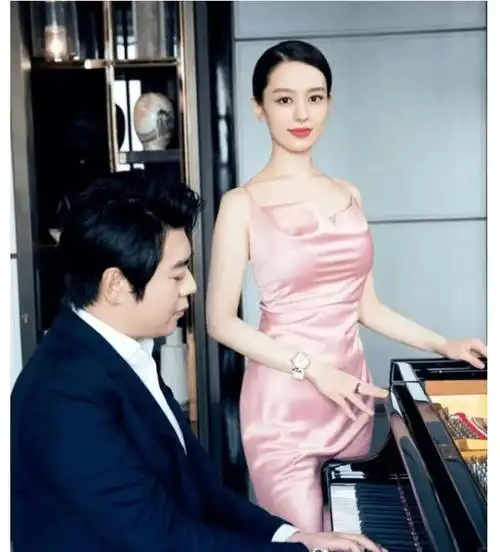 郎朗吉娜#娱乐圈,这个名利场上,每个人都在演绎着自己的故事.