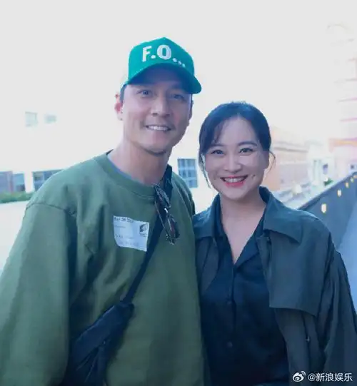 贾玲吴彦祖自拍##贾玲吴彦祖合照##吴彦祖去看贾玲了