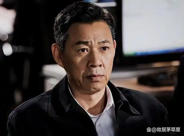 张丰毅:对继女视如己出,对亲生儿子冷漠无情,如今却