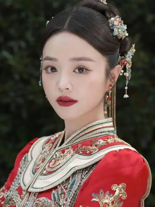 新娘造型  #新中式造型  #最美新娘  #淮滨跟妆