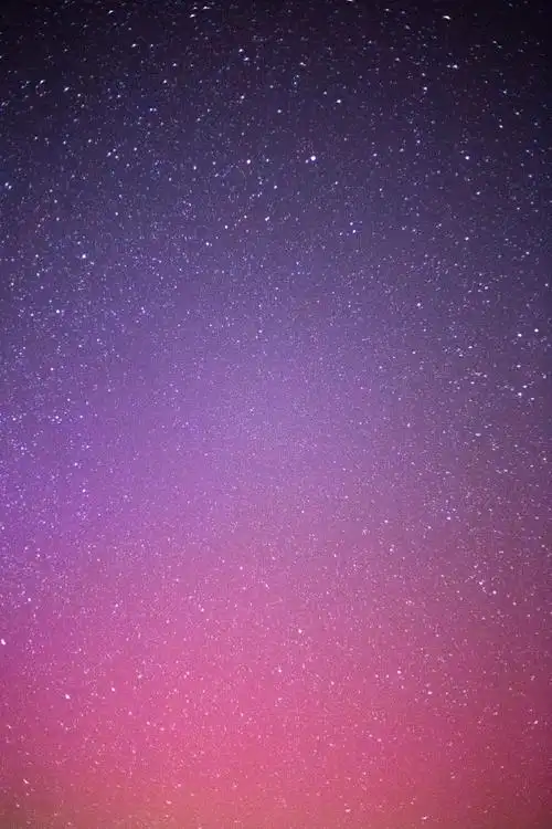 唯美紫色渐变星空图片