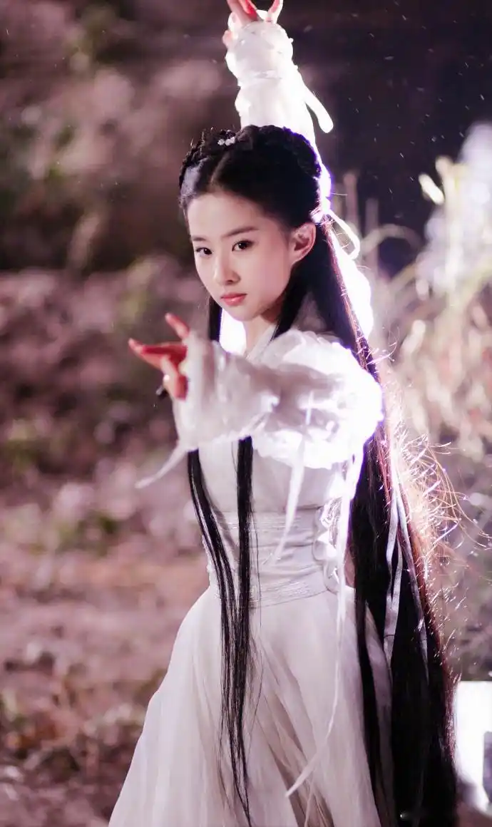 刘亦菲《神雕侠侣》最经典小龙女之一.