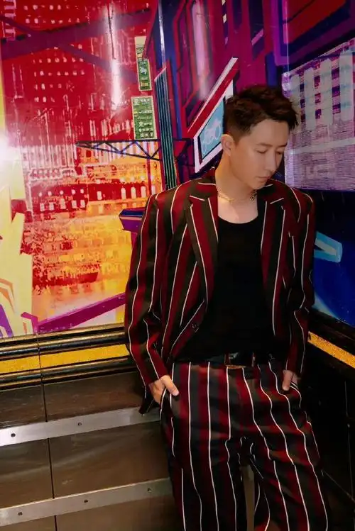 韩庚我老婆喜欢你十年了