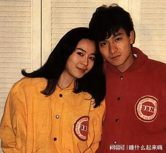 携亿万身家嫁给刘德华,不顾高龄风险冒死产女|娱乐圈|喻可欣|古典乐