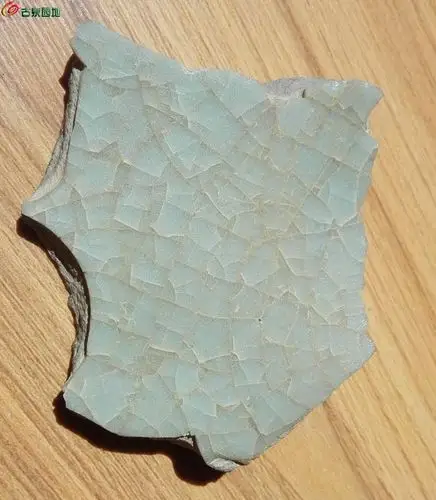 [欣赏] 带底 大片 宋官窑瓷片