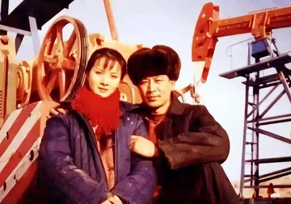 回顾演员谢兰:父母是聋哑人,和丈夫坚持12年丁克,39岁才当妈妈