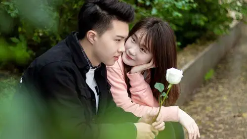 甜蜜蜜的情侣呀