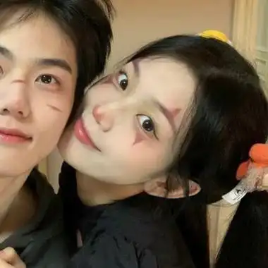 甜到爆的怼脸好看高颜值情头 真人甜蜜浪漫氛围感强的情侣头像